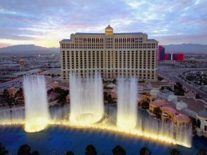 Les jeux d'eau de l'hôtel Bellagio, symbole de Las Vegas (photo visit-usa.fr)